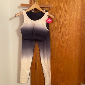 Dimvaloo ombré set. Size small